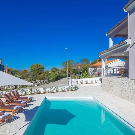 Villa Isabella By Guide
